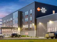 Best Western Plus Dauphin فنادق في داوفن