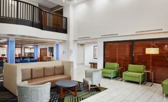 Holiday Inn Express & Suites Jacksonville SE- Med Ctr Area