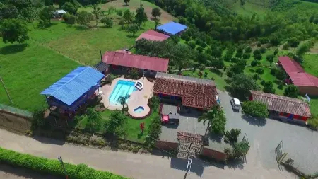 Hotel Campestre la Cecilia