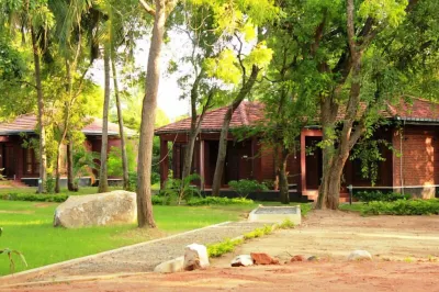 Neem Villas Hotels near Manik Stupa