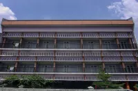 Safira Homestay Syariah Hotels in Makasar