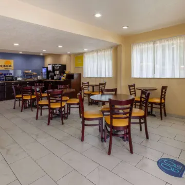 Days Inn by Wyndham Charles Town
