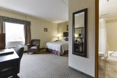 Grand View Inn & Suites Hotels near Hanes