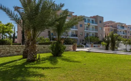 Elysia Park Отели в г. Пафос