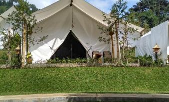 Maribaya Glamping Tent