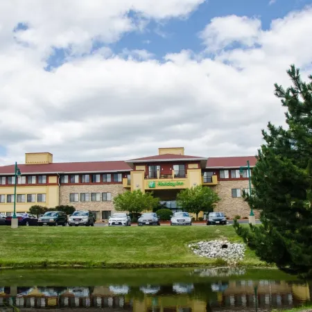 Holiday Inn PEWAUKEE-MILWAUKEE WEST by IHG