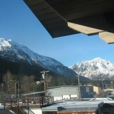 Murphy's Alaskan Inn