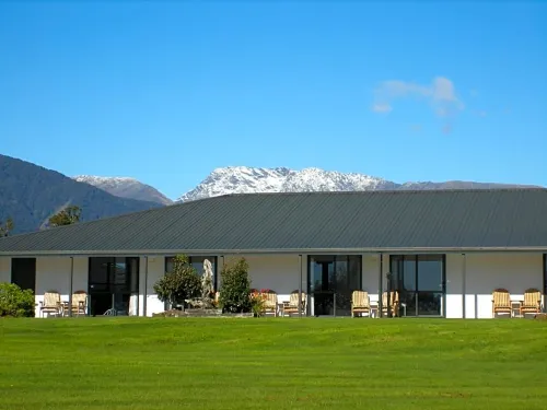 Heritage Park Lodge Hotels in Haast