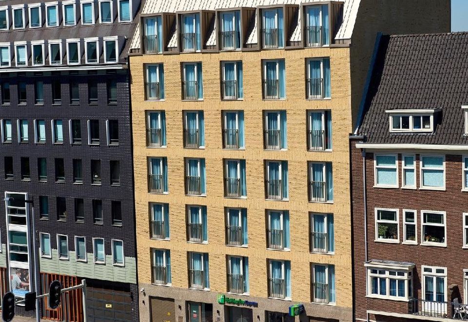 Holiday Inn Express Amsterdam - City Hall Thumbnail