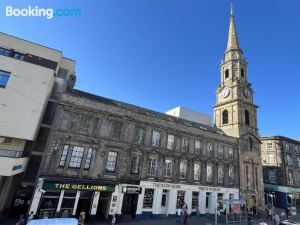 Historic Luxury Apartment in Inverness City Centre