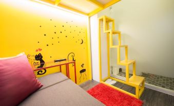 SleepBox Hotel