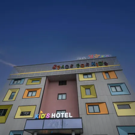 Kits Hotel Sangsang Play
