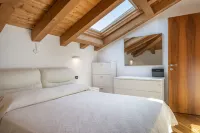 New Deal - Apt with Terrace, Jacuzzi & Netflix