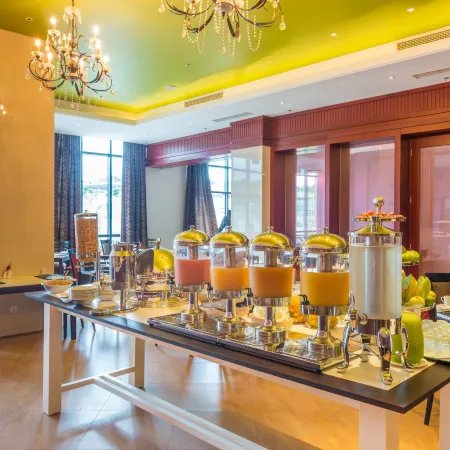 President Hotel at Umodzi Park