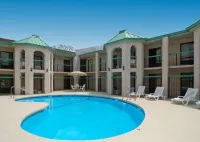 Econo Lodge Hotels in Laurel Park