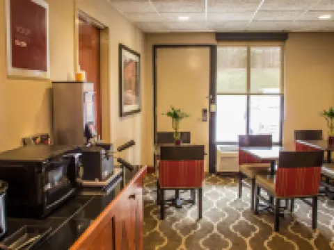 แคลเรียน พอยต์ เดอรัม รีเสิร์ช ไทรแองเกิล พาร์ค โรงแรมในTriangle