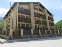 Alpijskaya Skazka Hotel
