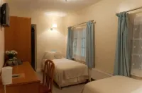 The Oak Hotels in Wychavon District