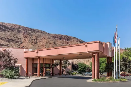 Comfort Suites - 2 stjerner