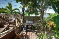 Driftwood Gardens Guesthouse Hotel a Independence
