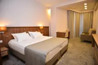 Al'fa Otel' I Restoran