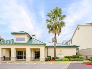 Homewood Suites by Hilton Sacramento Airport-Natomas