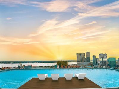 Phnom Penh Infinity Pool Down to $25/N - M Residence