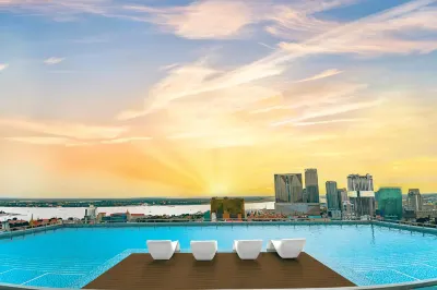 Brand New Studio Infinity Pool Down to $25/N - M Residence Hotels near Neo Game Oasis Mega Mall