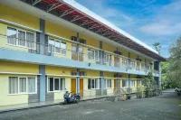 Front One Resort Indraloka Temanggung Hotels near Basecamp Sumbing Via Garung by@basecampstickpala
