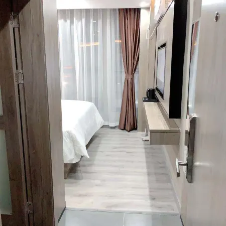 Baijiacheng Grand Hotel (Dayu County People's Government)