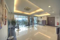 Arenaa Deluxe Hotel