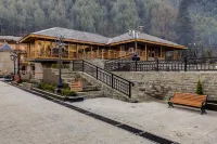 Club Mahindra Janjehli Hotels near View point