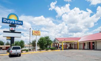 Days Inn by Wyndham Gallup