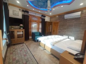 Rahat Luxury Guest House