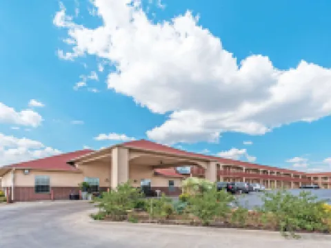 Days Inn by Wyndham Gainesville Hotels in Cooke County