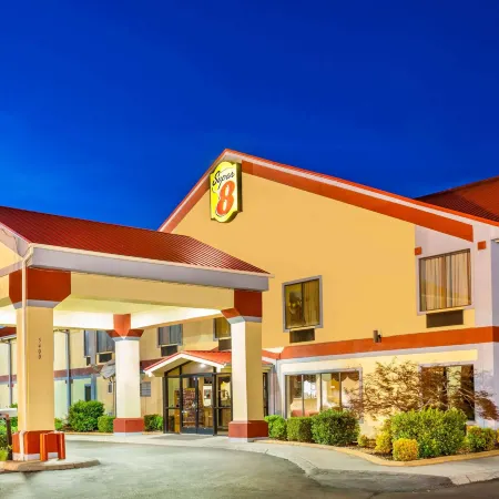 Super 8 by Wyndham Morristown/South