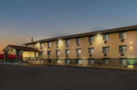 Super 8 by Wyndham Cortez/Mesa Verde Area