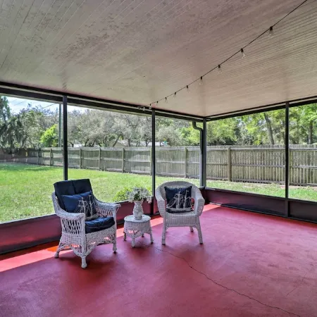 Amelia Island Vacation Home: 1 1/4 Mi to Beach!