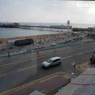 Seafront Location Direct Sea Views & Free Parking Hotel Exterior