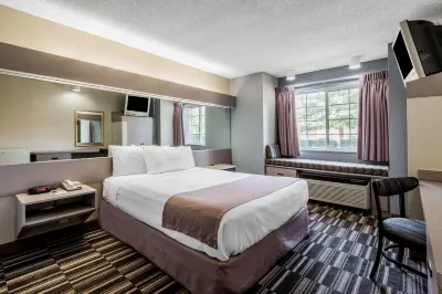 Microtel Inn & Suites by Wyndham Georgetown Hotels in Georgetown