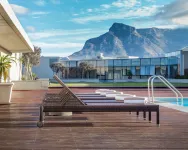 Lagoon Beach Hotel & Spa - Beach