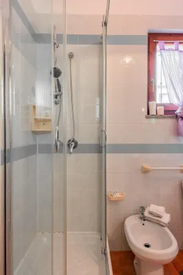 Glorious Residence le Pavoncelle One Bedroom Sleeps Four Num1454