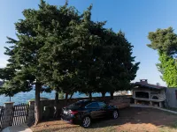 Beachfront Studio-Apartment Spazzio Hotels in Preko