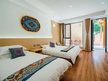 Gongliu Qizige Homestay Отели рядом с достопримечательностью «Kurdning·Bai Rui Camp»