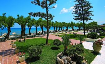 Giannoulis – Santa Marina Beach Hotel