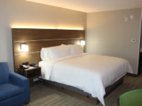 ホリデイ イン エクスプレス & スイーツ エンタープライズ by IHG エンタープライズのホテル