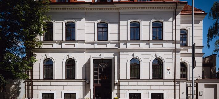 Art hotel Moon garden Hotels in Vilnius
