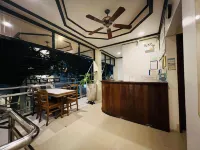 Alocasia Hostel