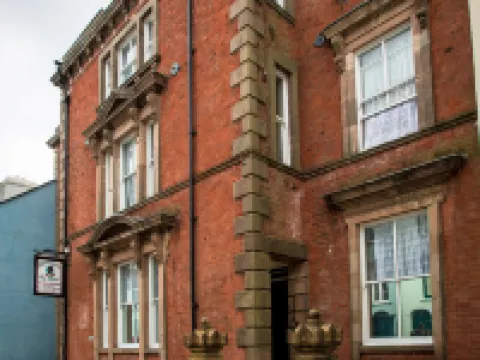 The Black Boy Inn Hotels in Caernarfon
