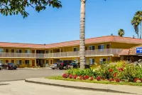 Rodeway Inn Wine Country فنادق في Rohnert Park